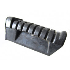 Накладка передней опоры для ног левая, резина (L08A130, 2871007-212-0000)